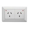 Legrand CM777AWE, Como - Horizontal double powerpoint 2 gang 10A 240V a.c. autoswitch with LED white